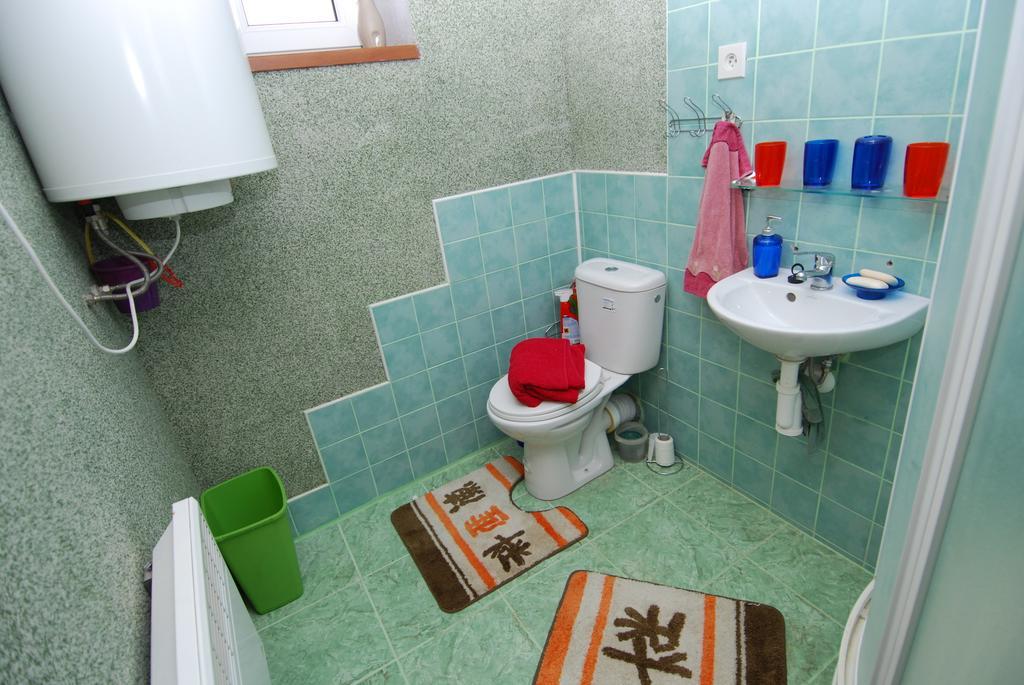 Privat Alexandra Apartman Lipótszentmiklós Kültér fotó