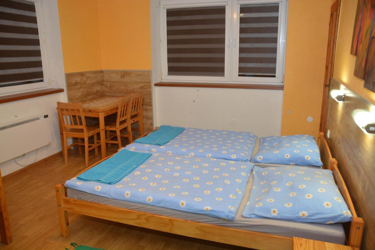 Privat Alexandra Apartman Lipótszentmiklós Kültér fotó
